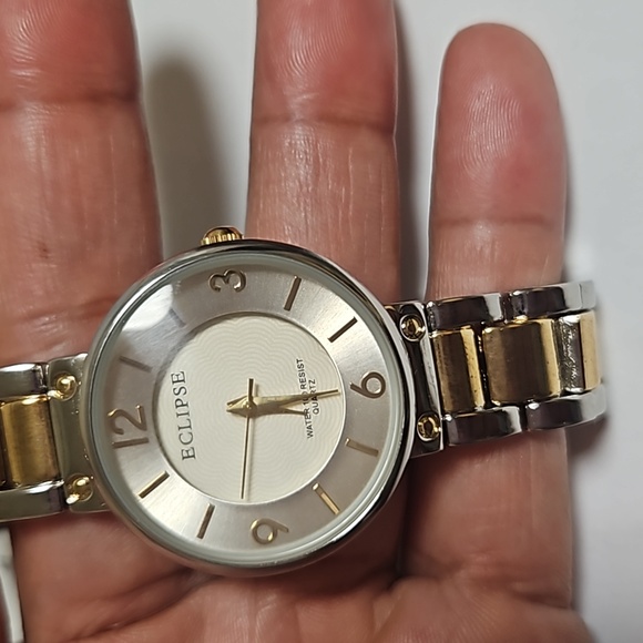 Eclipse Watch - Picture 3 of 6